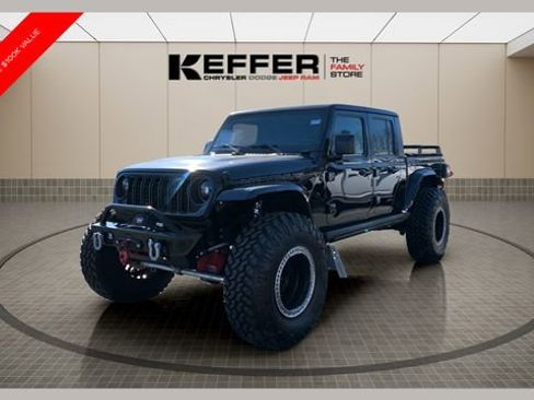 Certified 2022 Jeep Gladiator Willys image 1