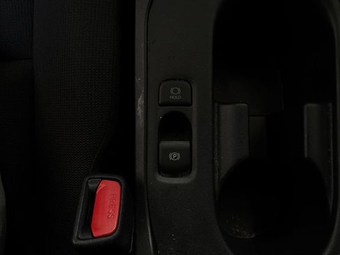 Used 2025 Toyota Corolla LE FWD image 21