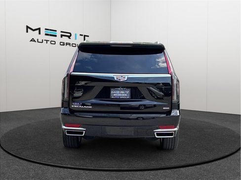 Used 2022 Cadillac Escalade Luxury RWD image 8