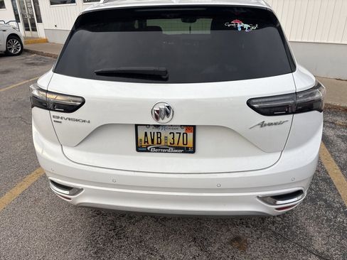Used 2022 Buick Envision Avenir w/ Technology Package II image 5