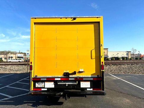 Used 2021 GMC Savana 3500 Extended w/ Power Convenience Package image 5