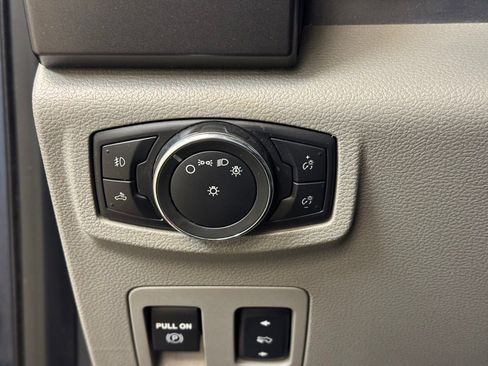 Used 2016 Ford F150 XLT w/ Equipment Group 302A Luxury AWD/4WD image 28