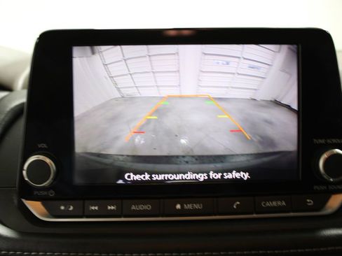 Used 2023 Nissan Rogue SV image 52