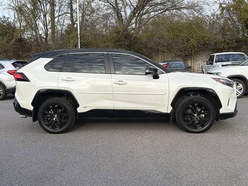 Used 2022 Toyota RAV4 XSE image 2