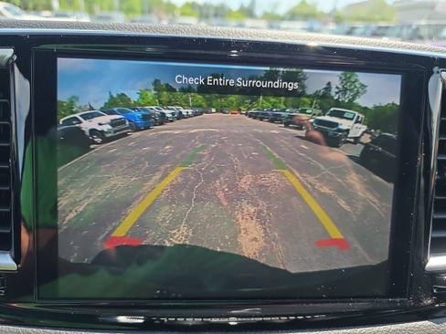 New 2027 Chrysler Pacifica Select AWD/4WD image 18