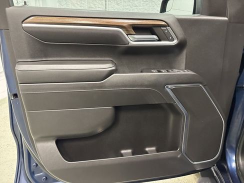 Used 2022 Chevrolet Silverado 1500 LT image 14