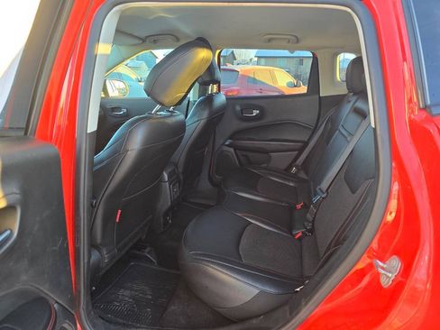 Used 2019 Jeep Compass Trailhawk AWD/4WD image 11