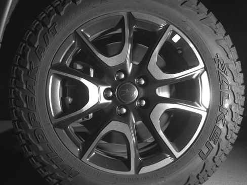Used 2025 Jeep Compass Trailhawk AWD/4WD image 12