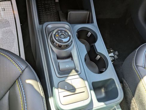 New 2025 Ford Maverick Lobo image 18