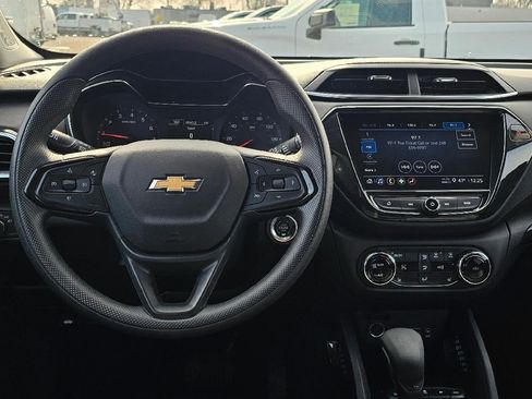 Used 2023 Chevrolet TrailBlazer LT w/ Convenience Package image 13