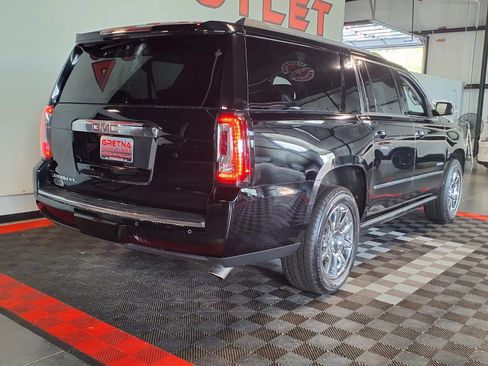 Used 2015 GMC Yukon XL Denali w/ Premium Package AWD/4WD image 9