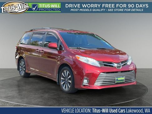 Used 2018 Toyota Sienna XLE Premium w/ Outdoor Package AWD/4WD image 1