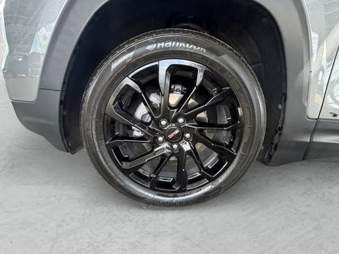 Used 2024 GMC Terrain SLE w/ Driver Convenience Package FWD image 29