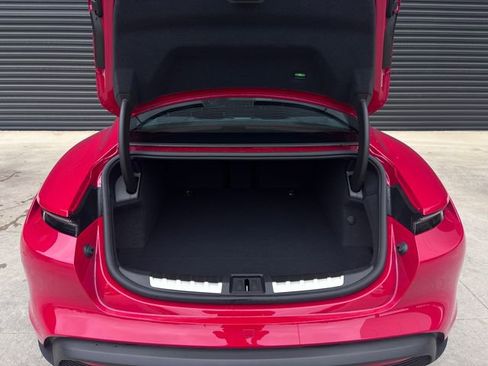 Certified 2025 Porsche Taycan GTS image 28