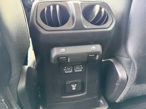 Used 2024 Jeep Wrangler Unlimited Rubicon 4xe AWD/4WD image 15