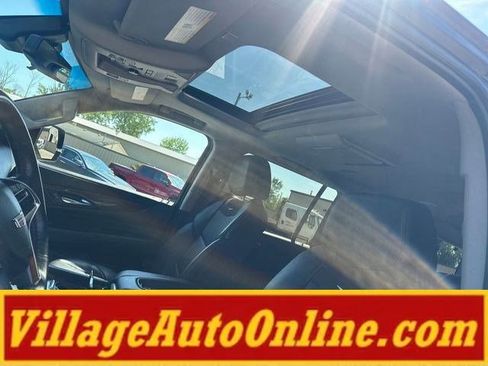 Used 2020 Cadillac Escalade ESV Premium Luxury AWD/4WD image 22
