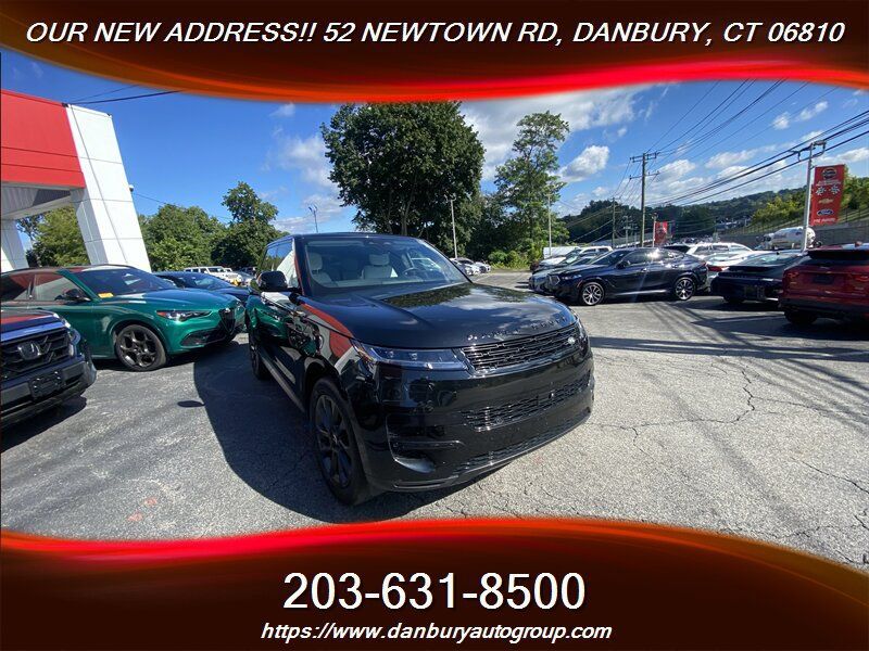 Used 2024 Land Rover Range Rover Sport SE AWD/4WD image 9