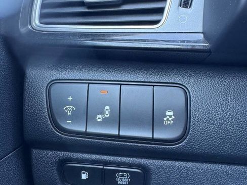 Used 2017 Kia Niro image 25