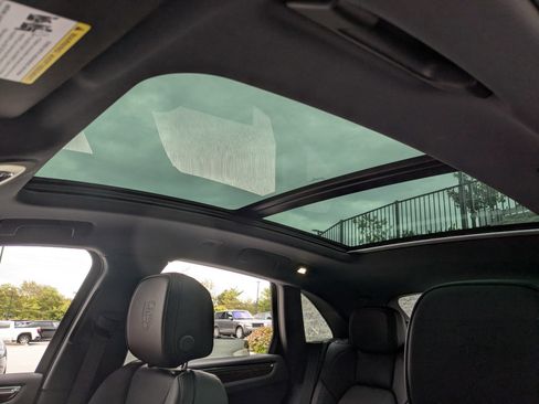 New 2026 Porsche Macan image 29