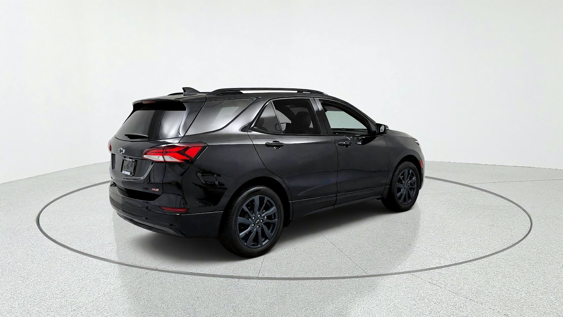 Used 2024 Chevrolet Equinox RS w/ RS Leather Package AWD/4WD image 5