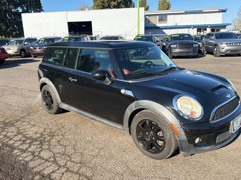 Used 2010 MINI Cooper Clubman S image 2