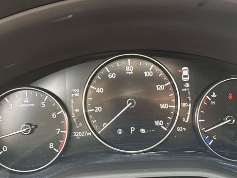 Used 2021 MAZDA MAZDA3 s image 10