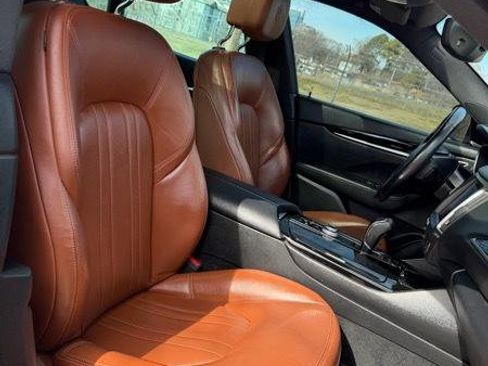 Used 2017 Maserati Levante image 27