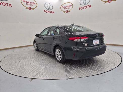 Used 2026 Toyota Corolla LE FWD image 6