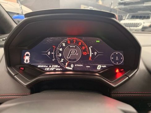 Used 2024 Lamborghini Huracan Sterrato AWD/4WD image 27