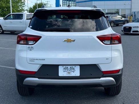 New 2026 Chevrolet TrailBlazer LT w/ LT Cold Weather Package AWD/4WD image 11