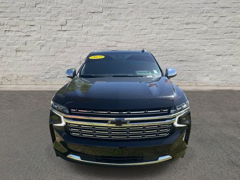 Used 2023 Chevrolet Tahoe Premier AWD/4WD image 2