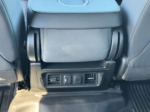 Used 2022 Chevrolet Silverado 2500 LT w/ Convenience Package image 24