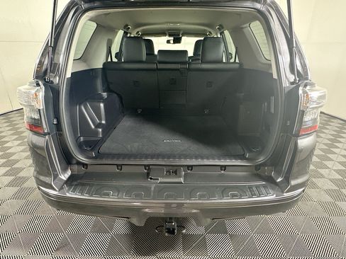 Used 2022 Toyota 4Runner TRD Sport RWD image 31