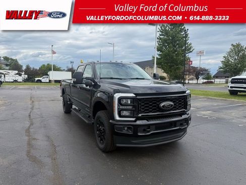 New 2026 Ford F250 XLT w/ XLT Premium Package AWD/4WD image 1