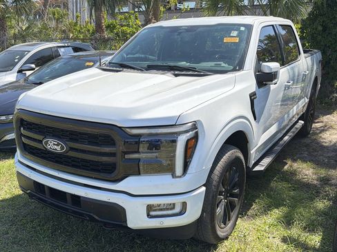 Used 2024 Ford F150 Lariat w/ FX4 Off-Road Package AWD/4WD image 3