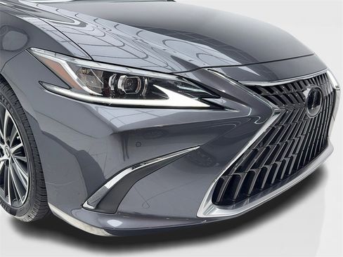 Used 2023 Lexus ES 350 w/ Premium Package image 3