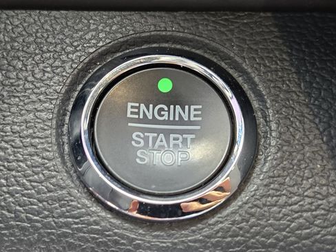 Used 2022 Ford F250 Lariat w/ Tremor Off-Road Package image 20