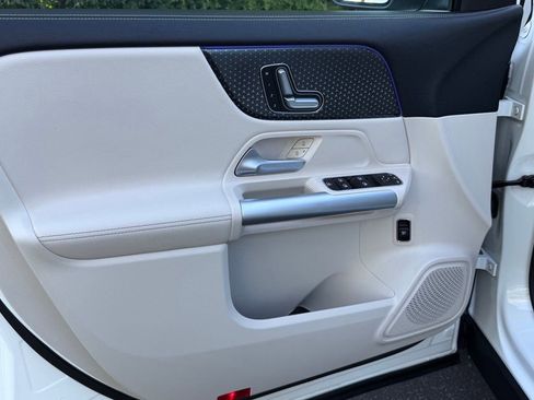 Certified 2025 Mercedes-Benz GLA 250 image 21