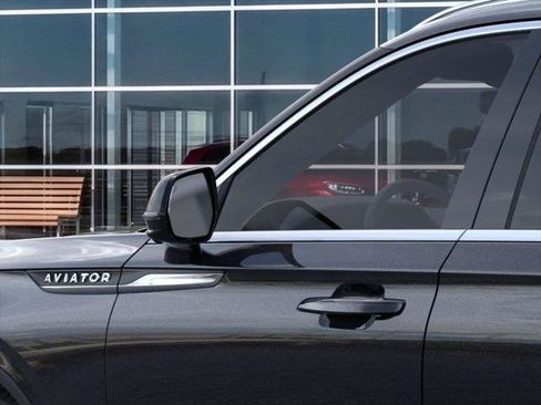 Used 2026 Lincoln Aviator AWD image 20