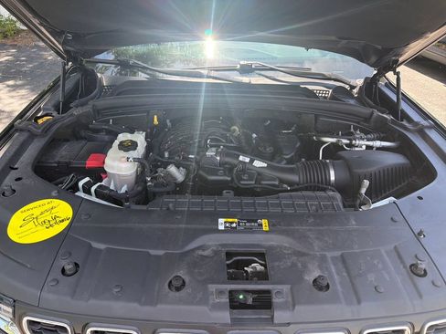 Used 2022 Jeep Grand Cherokee Limited AWD/4WD image 43