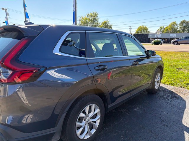 Used 2024 Honda CR-V LX image 5