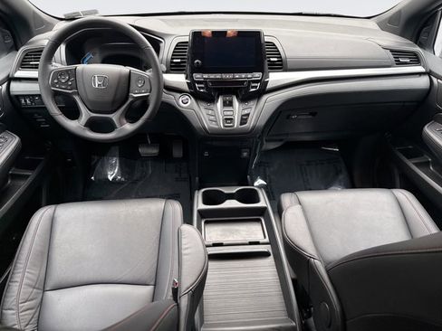 Used 2024 Honda Odyssey Sport image 14