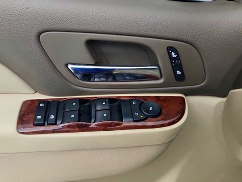 Used 2013 Chevrolet Tahoe LT RWD image 20