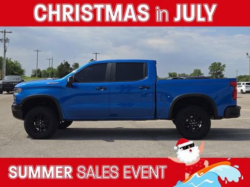 Used 2022 Chevrolet Silverado 1500 ZR2 w/ Technology Package AWD/4WD image 4
