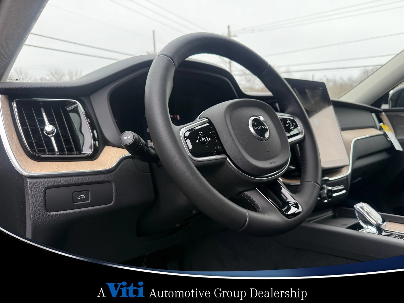 Used 2026 Volvo XC60 B5 Plus w/ Protection Package Premier AWD/4WD image 12