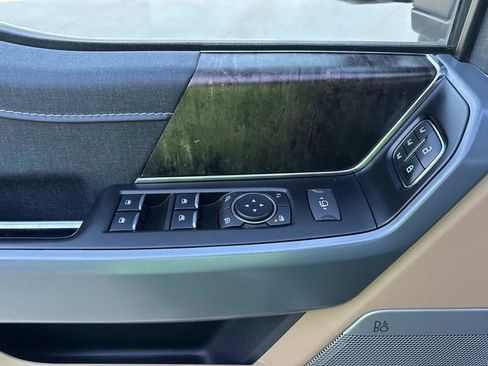 Used 2023 Ford F150 Lariat w/ Trailer Tow Package image 22