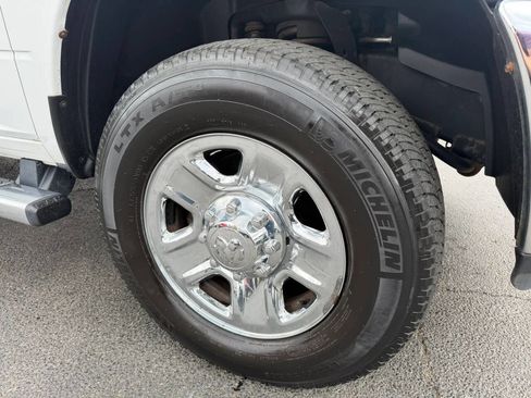 Used 2017 RAM 2500 SLT w/ Protection Group image 96