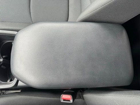 Certified 2022 Toyota RAV4 LE image 17