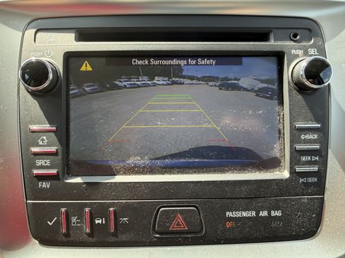 Used 2013 GMC Acadia SLE FWD image 19
