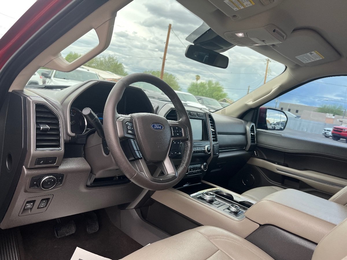 Used 2019 Ford Expedition Max XLT w/ Equipment Group 202A AWD/4WD image 24